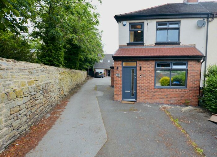 4 Bedroom Semi-Detached House To Rent In Hollinsend Road, Sheffield, S12