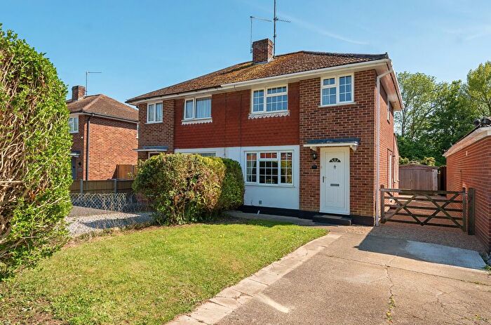 3 Bedroom Semi-Detached House For Sale In Brunel Road, Reading, RG30