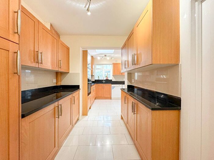 5 Bedroom Detached House To Rent In Smarts Lane, Loughton, IG10