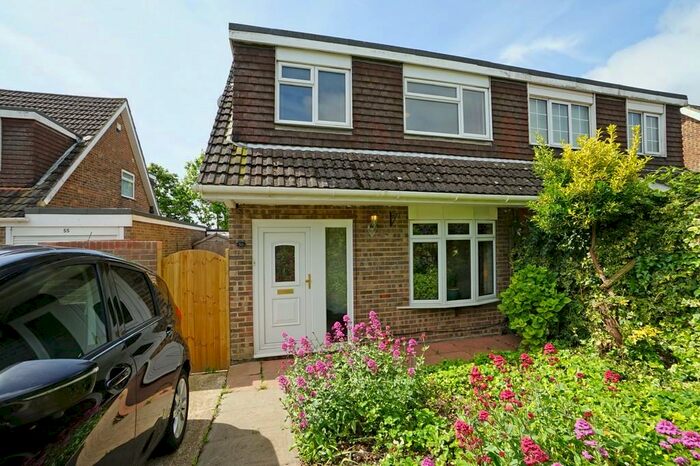 3 Bedroom Semi-Detached House To Rent In Kilmiston Drive, Fareham, PO16