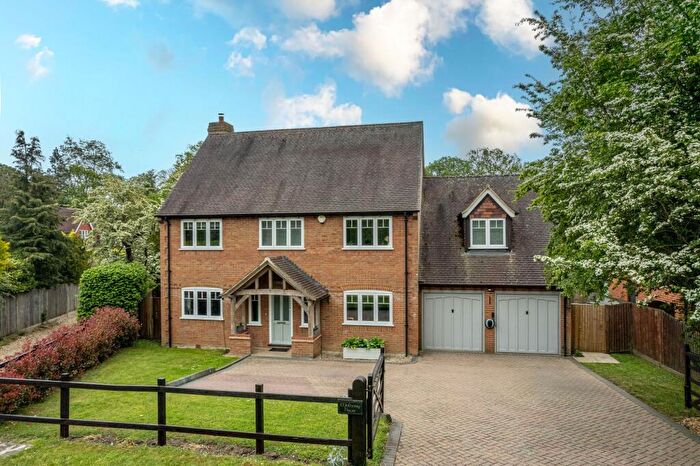 5 Bedroom Detached House For Sale In Church Lane, Heckfield, RG27