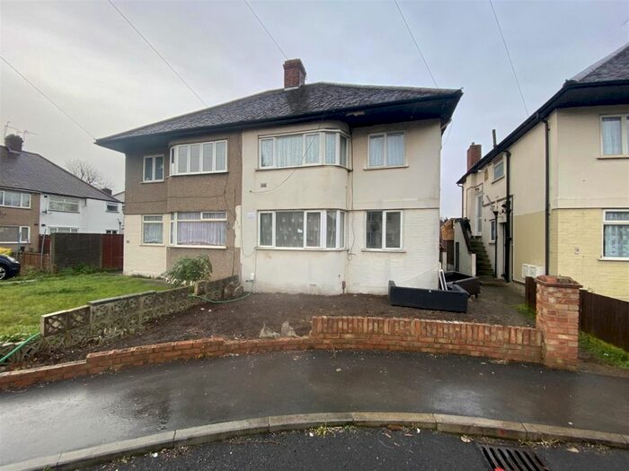 2 Bedroom Maisonette To Rent In Sandow Crescent, Hayes, Middelesex UB3