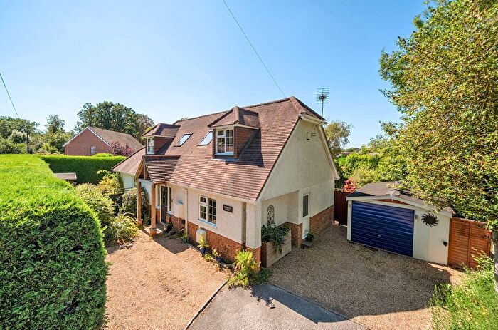4 Bedroom Detached House For Sale In Crookham Road, Fleet, GU51