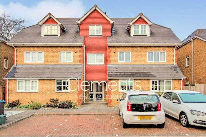 1 Bedroom Flat To Rent In The Mallards, Hemel Hempstead, HP3