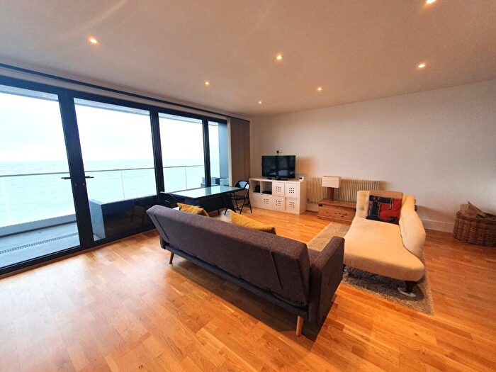 2 Bedroom Flat To Rent In Bay View Apartments, Morris Avenue, Herne Bay, Kent, CT6
