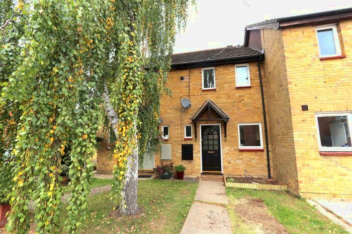 2 Bedroom End Of Terrace House To Rent In Greding Walk, Hutton, Brentwood, CM13