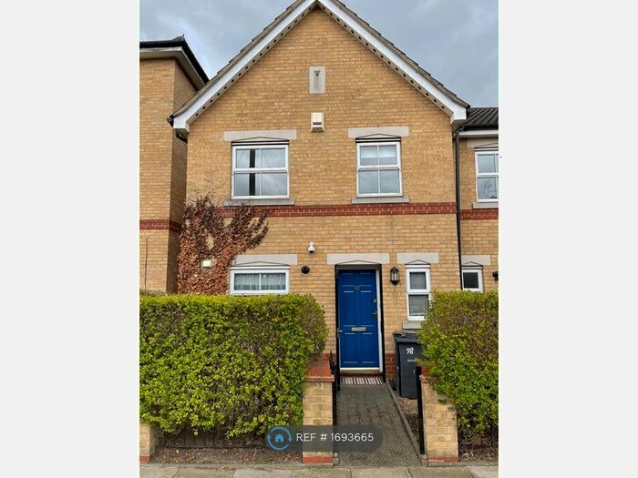 3 Bedroom End Of Terrace House To Rent In Campbell Road, London, N17