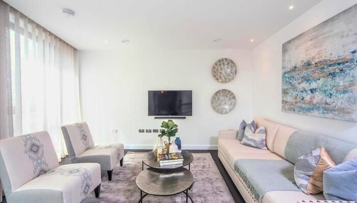2 Bedroom Flat To Rent In Charles Clowes Walk, London, SW11