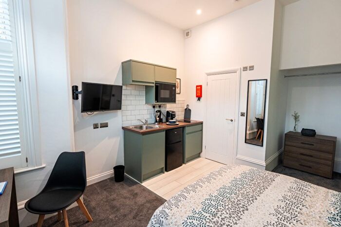 1 Bedroom Studio To Rent In Room, Burton Road, DE23