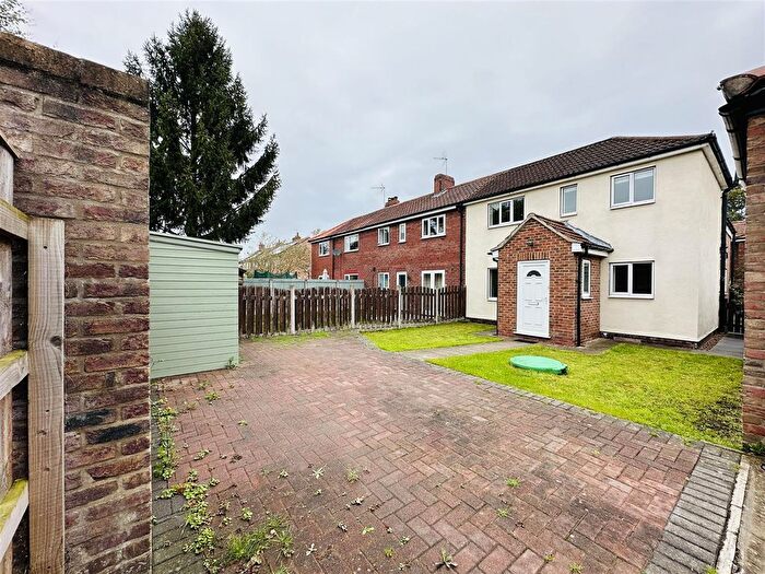 3 Bedroom Semi-Detached House For Sale In Park Lane, Barlow, Selby, YO8