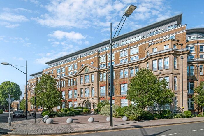 2 Bedroom Flat To Rent In Cadogan Road, Royal Arsenal, SE18