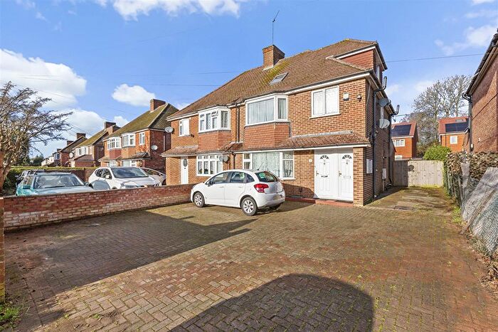2 Bedroom Flat To Rent In Cressex Road, High Wycombe, HP12