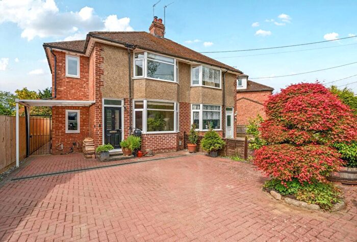 3 Bedroom Semi-Detached House For Sale In Whitecross, Abingdon, Oxfordshire, OX13