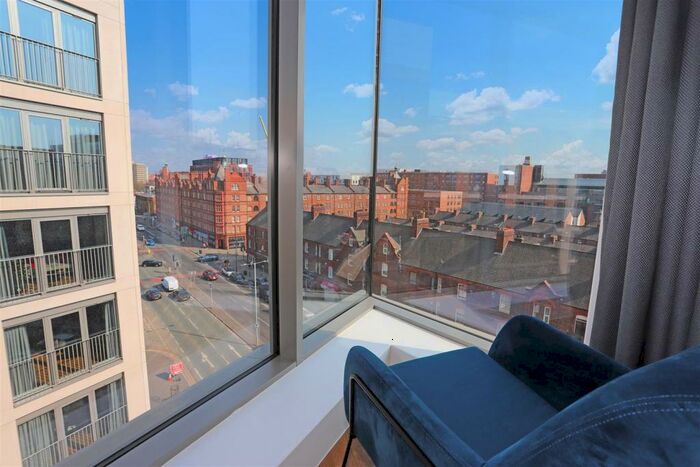 2 Bedroom Apartment To Rent In Broadside, Oldham Road, New Cross, M4