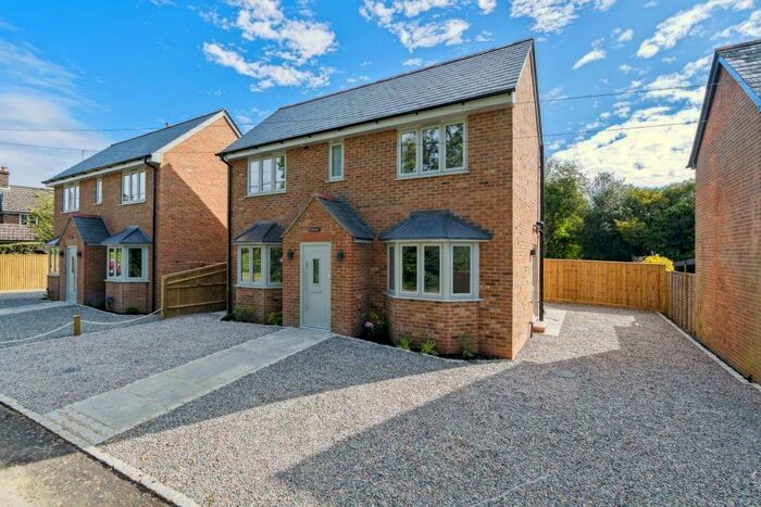 4 Bedroom Detached House For Sale In Ballinger, Great Missenden, Buckinghamshire, HP16