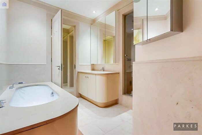 2 Bedroom Apartment To Rent In Harley House, Marylebone, London, NW1