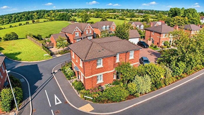2 Bedroom Flat For Sale In Berkeley Fields, Shrewsbury, SY3
