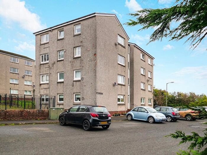 2 Bedroom Flat For Sale In Dougray Place, Barrhead, Glasgow, East Renfrewshire, G78