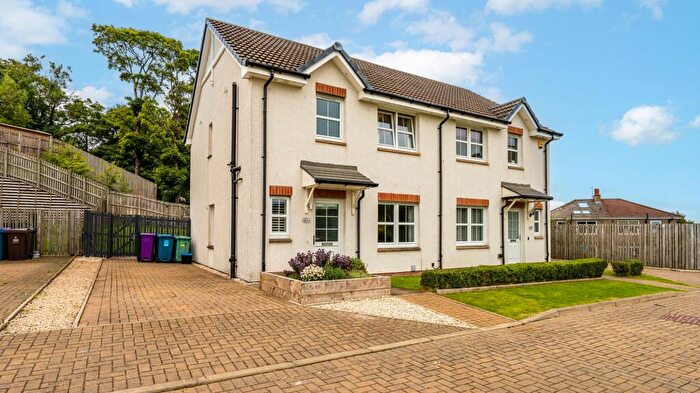 3 Bedroom Semi-Detached House For Sale In Linnview Court, Simshill, Glasgow, G44