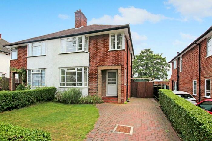 3 Bedroom Semi-Detached House To Rent In Cowslip Hill, Letchworth Garden City, SG6