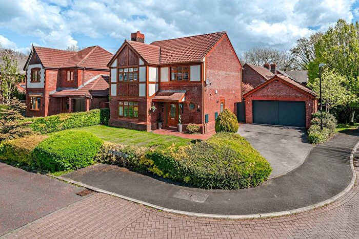 4 Bedroom Detached House For Sale In Royton Drive, Whittle-Le-Woods, PR6