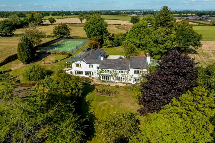 6 Bedroom Detached House For Sale In Barbers Lane, Antrobus, CW9