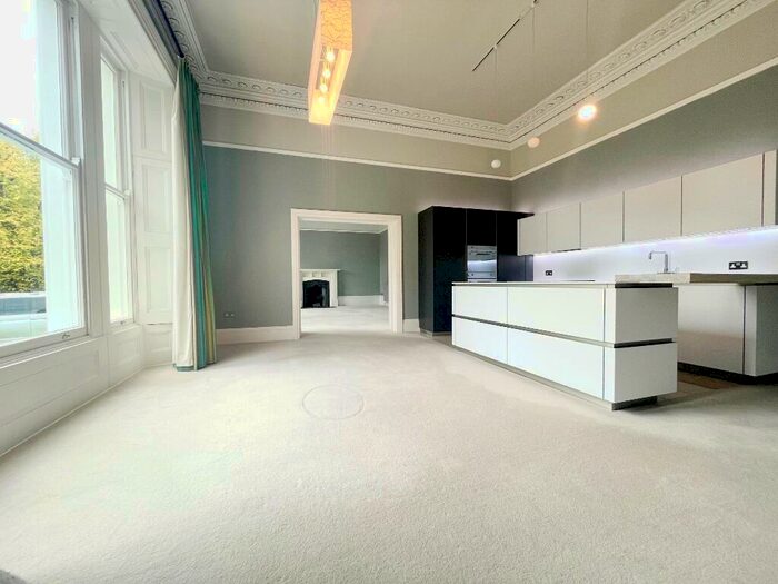 2 Bedroom Apartment To Rent In The Park, Cheltenham, GL50