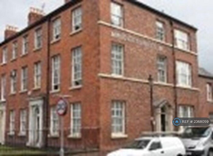 6 Bedroom Semi-Detached House To Rent In Hulme Place, Salford, M5