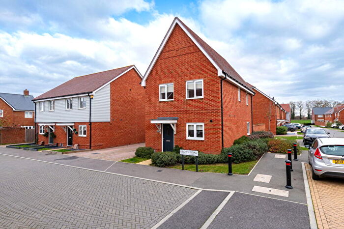 3 Bedroom Detached House For Sale In Brown Road, Maidstone, ME15