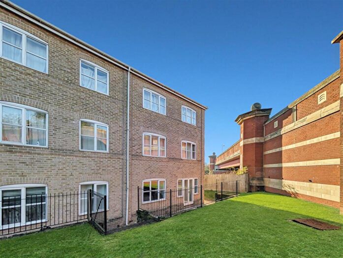 3 Bedroom Apartment To Rent In Capstan Place, Colchester, CO4