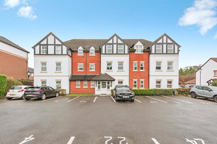 2 Bedroom Flat For Sale In Tudor Way, Sutton Coldfield, B72