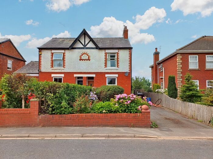 2 Bedroom Semi-Detached House For Sale In Vicarage Lane, Southport, Merseyside, PR9