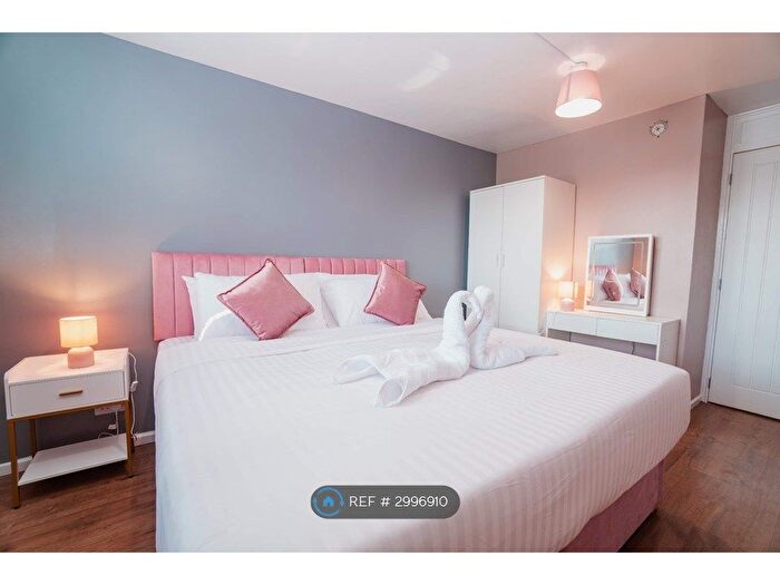 2 Bedroom Flat To Rent In Westlands Drive, Oxford, OX3