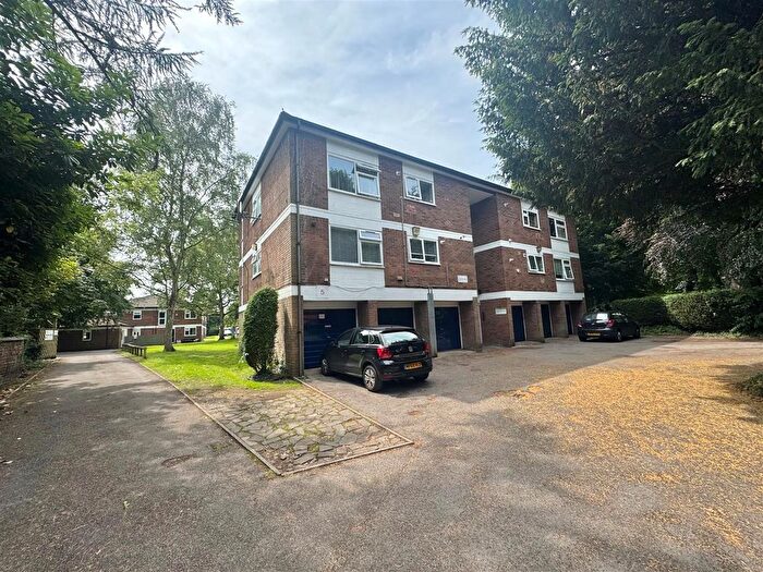 2 Bedroom Flat For Sale In Hollybank Court, Cheadle Hulme, Cheadle, SK8