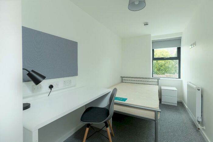 7 Bedroom Flat To Rent In St Martins House, BA2