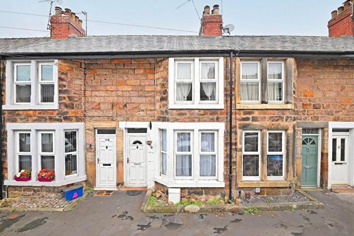 2 Bedroom Terraced House For Sale In Regent Avenue, Harrogate, HG1