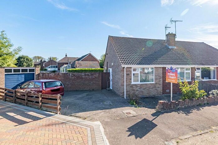2 Bedroom Bungalow For Sale In Trueman Close, Blean, Canterbury, Kent, CT2