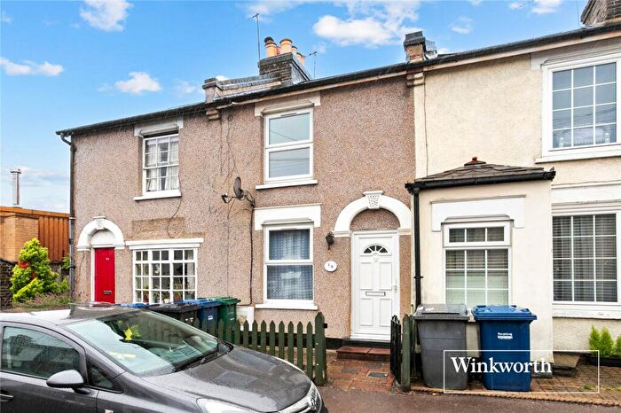 2 Bedroom Terraced House For Sale In Edward Road, New Barnet, EN4