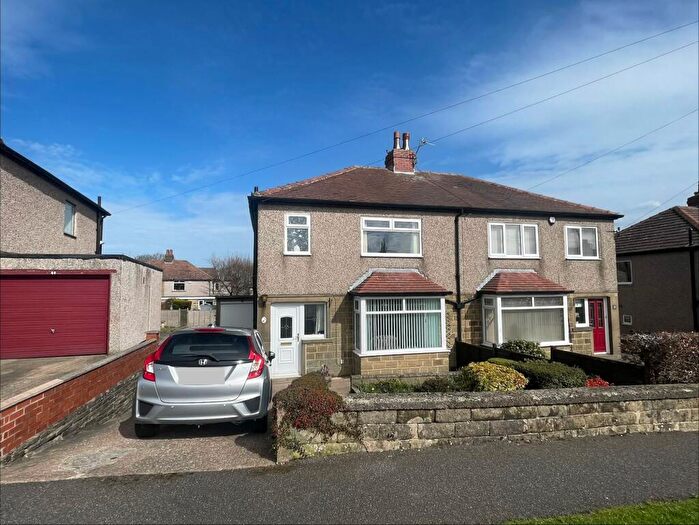 3 Bedroom Semi-Detached House For Sale In Goldington Drive, Huddersfield, HD3
