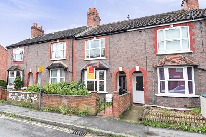 3 Bedroom Detached House For Sale In Highbridge Road, Aylesbury, HP21