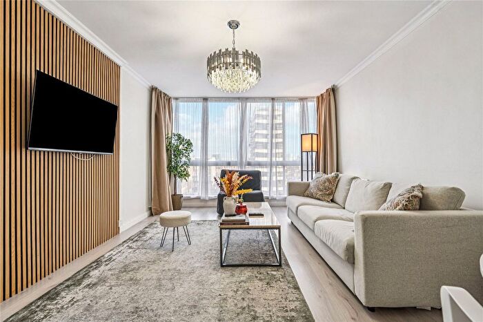 1 Bedroom Flat For Sale In Quadrangle Tower, Cambridge Square, London, W2