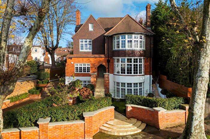 4 Bedroom Apartment For Sale In Rosecroft Avenue, Hampstead, London, NW3