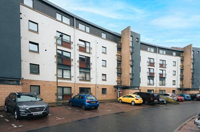 2 Bedroom Flat To Rent In , East Pilton Farm Crescent, Edinburgh, EH5