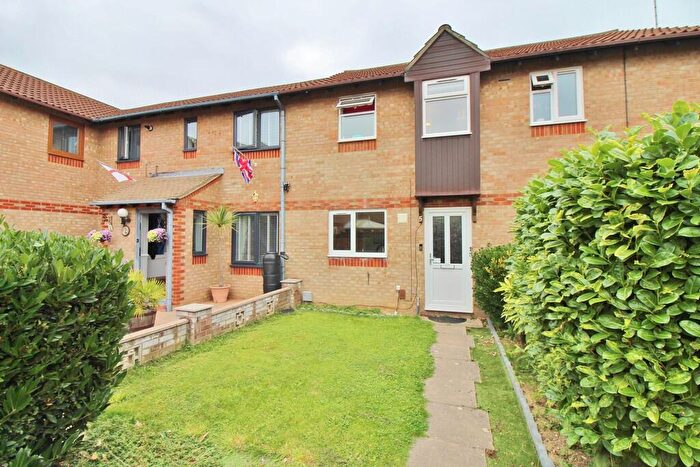 2 Bedroom Terraced House For Sale In Marston Lane, Anchorage Park, PO3