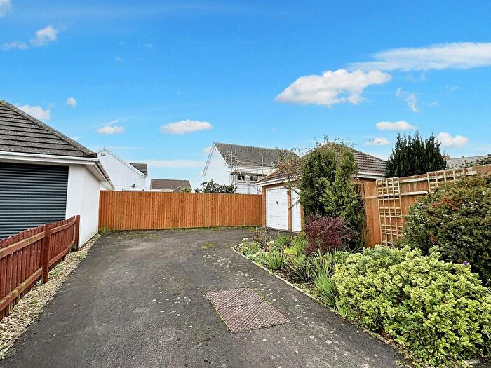 4 Bedroom House For Sale In Marine Drive, Barry, CF62