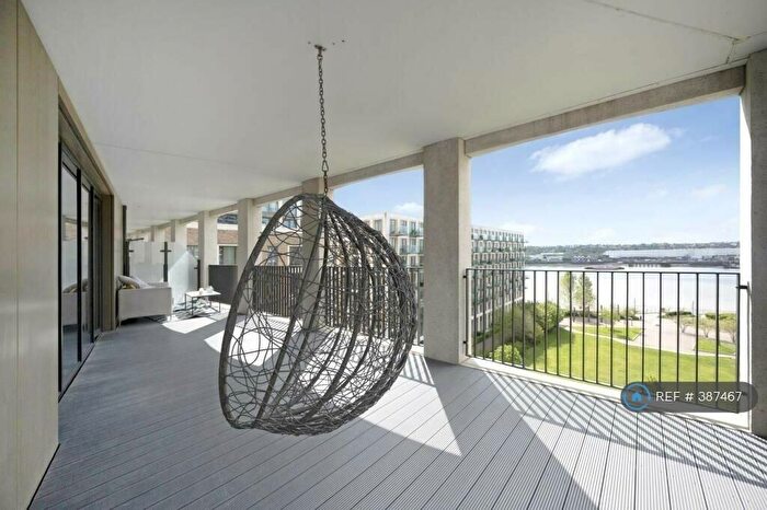 3 Bedroom Flat To Rent In Pinnacle House, London, E16