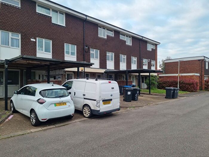 4 Bedroom Maisonette To Rent In Wood Common, Hatfield, AL10