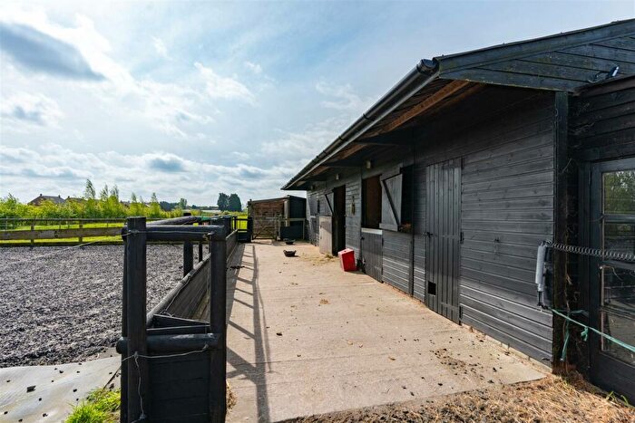 4 Bedroom Detached House For Sale In Chapelgate, Sutton St. James, Spalding, PE12