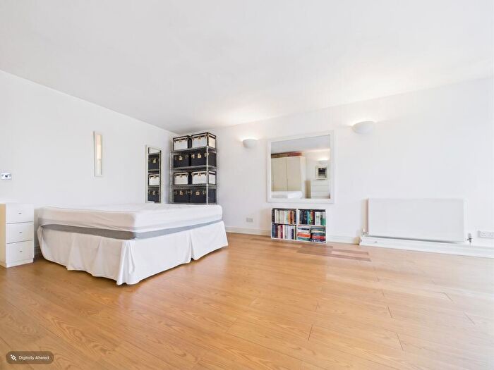 Studio To Rent In Chart House, Burrells Wharf Square, Tower Hamlets, London, E14
