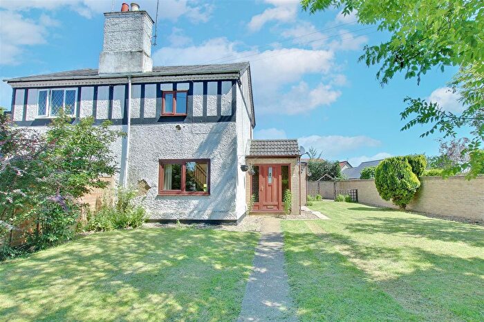 3 Bedroom Property To Rent In Conger Lane, Holywell, St. Ives, PE27